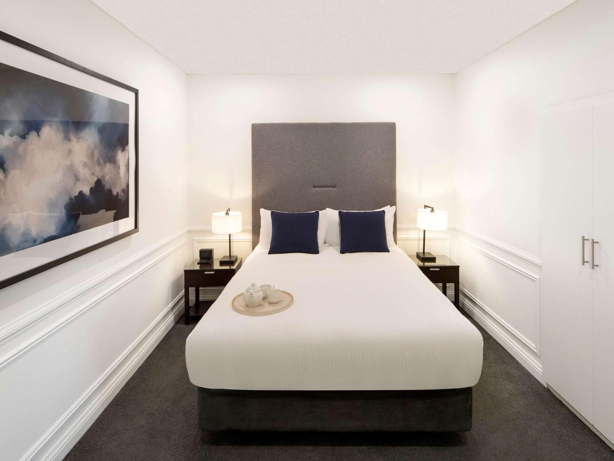 แกรนด์ เมอร์เคียว เดอะฮิลส์ ล็อดจ์ Hotel คาสเซิลฮิลล์ ภายนอก รูปภาพ